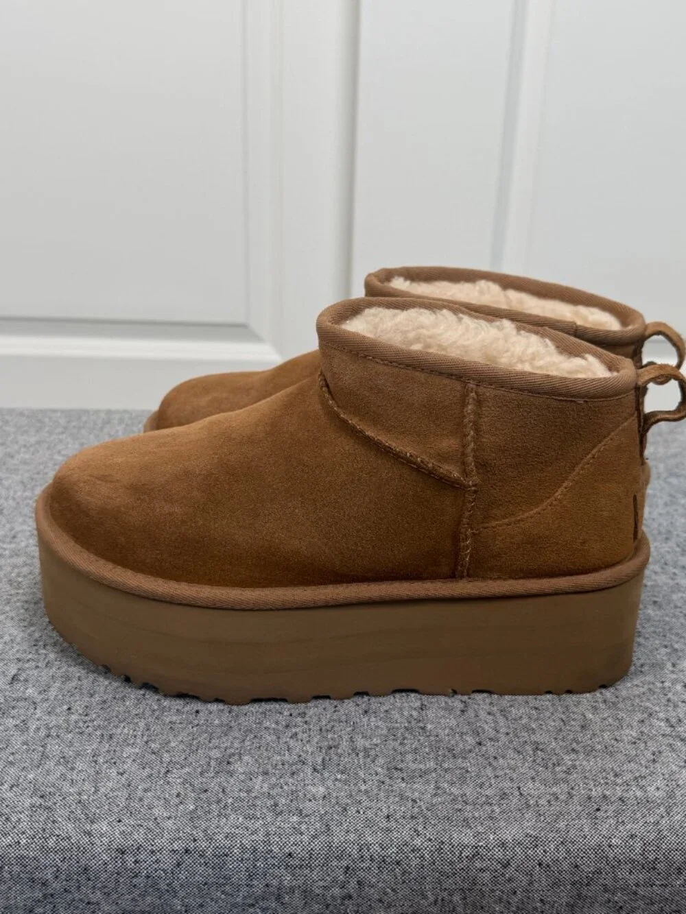UGG overlock stitch